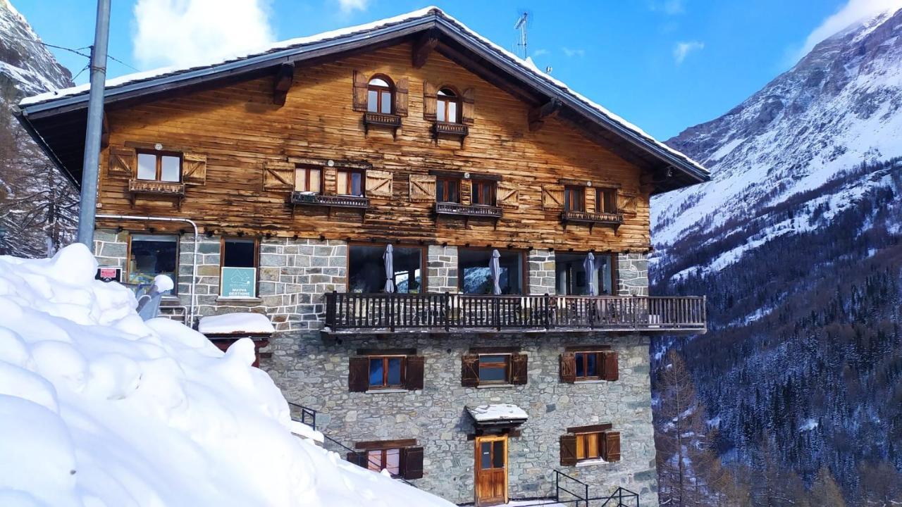 Hotel & Restaurant Perret - Mountain People Valgrisenche Eksteriør billede