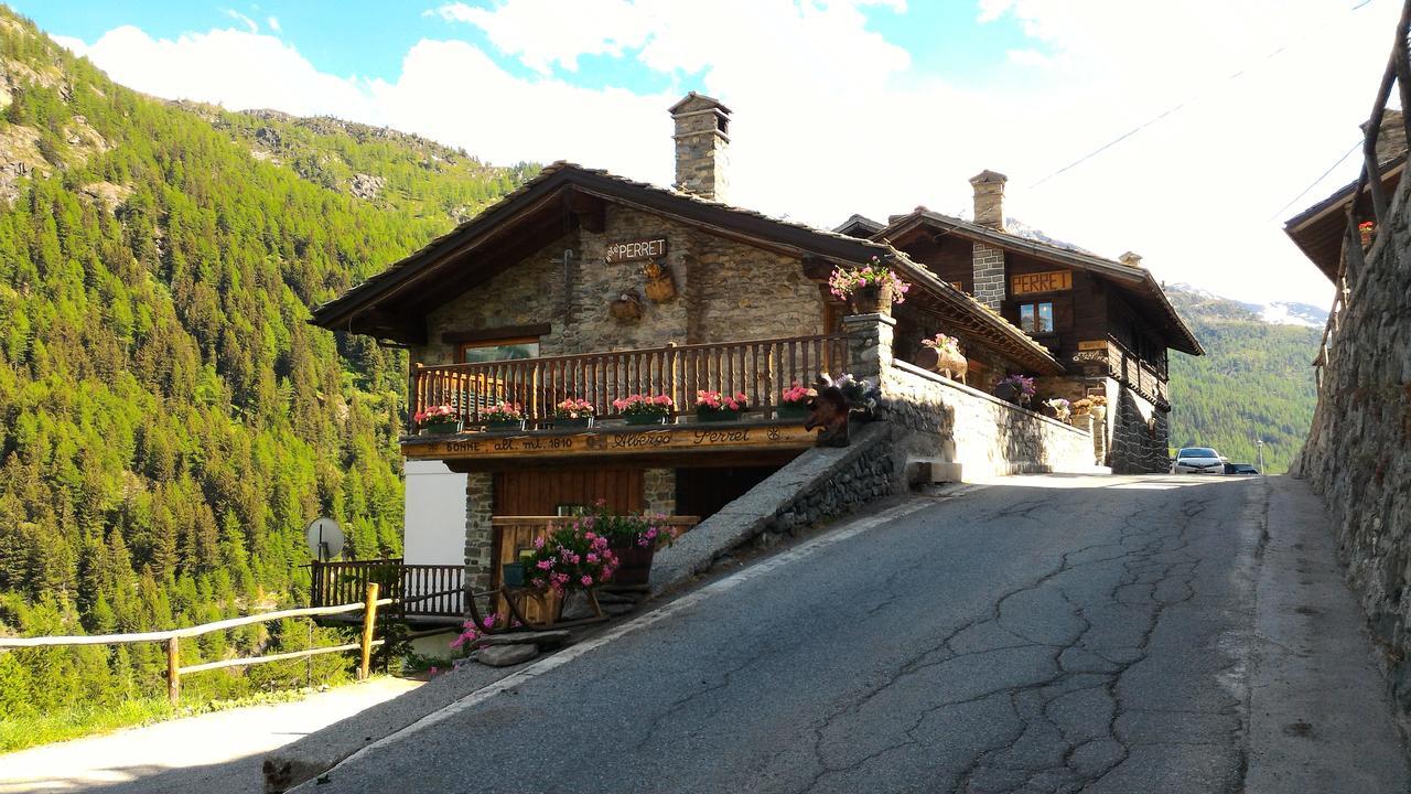 Hotel & Restaurant Perret - Mountain People Valgrisenche Eksteriør billede