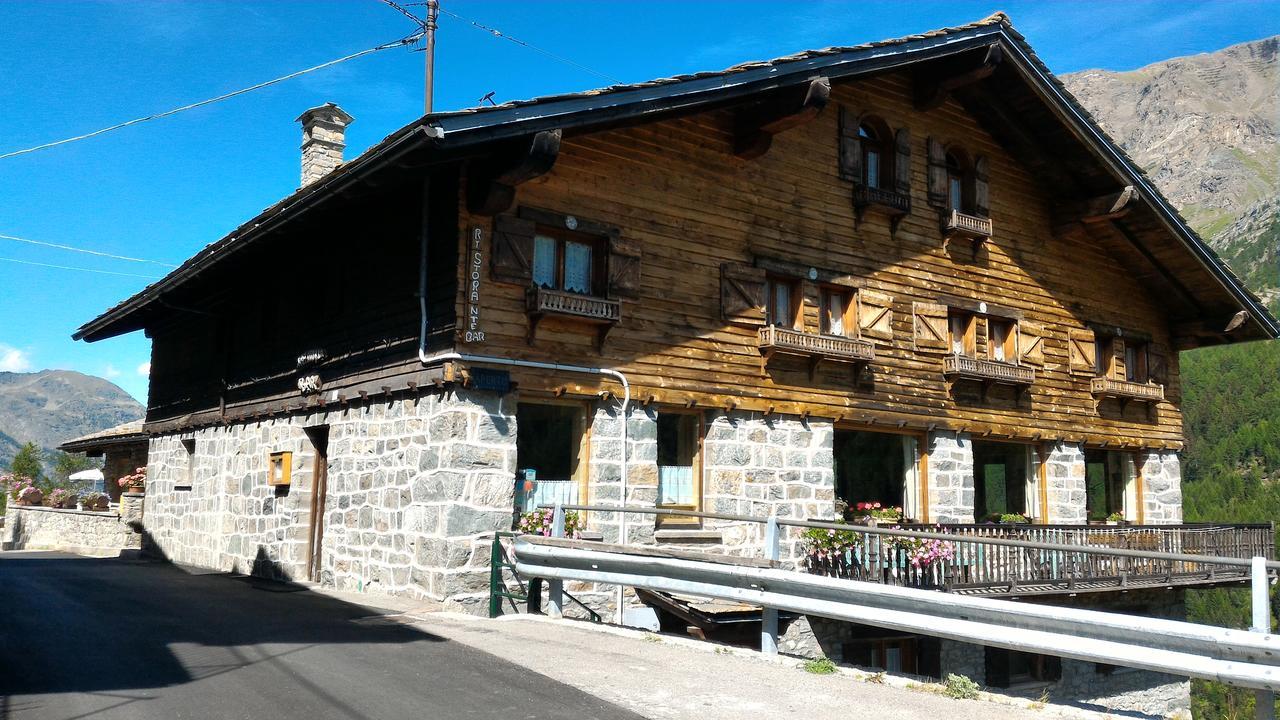 Hotel & Restaurant Perret - Mountain People Valgrisenche Eksteriør billede